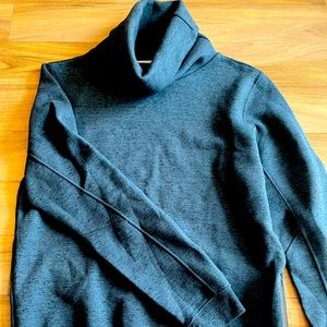 Nike high-collar sweatshirt